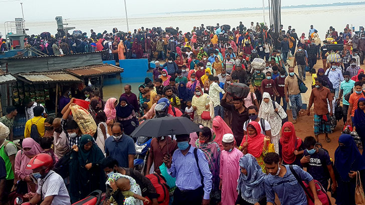 Read more about the article ঈদে ঘরমুখো মানুষের ঢল