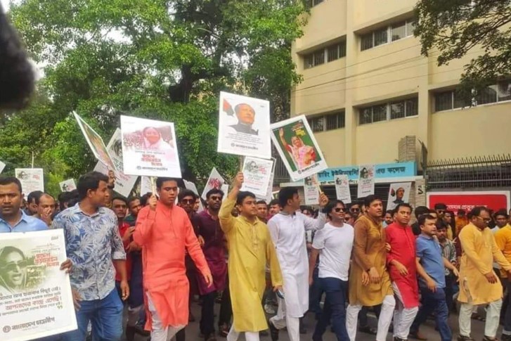 Read more about the article শেখ হাসিনার স্বদেশ প্রত্যাবর্তন দিবসে ছাত্রলীগের বর্ণাঢ্য শোভাযাত্রা