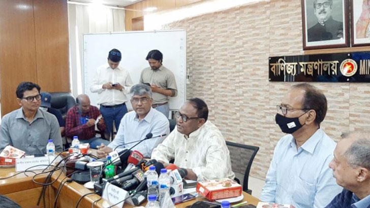 Read more about the article কিছু অসাধু ব্যবসায়ী মেঘ দেখলেই বলে ঝড় এসে গেছে: বাণিজ্যমন্ত্রী