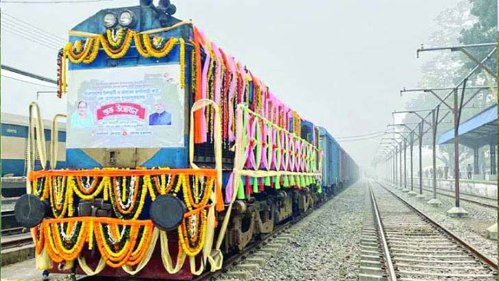 Read more about the article ২৬ মাস পর চালু হচ্ছে বাংলাদেশ-ভারত ট্রেন চলাচল