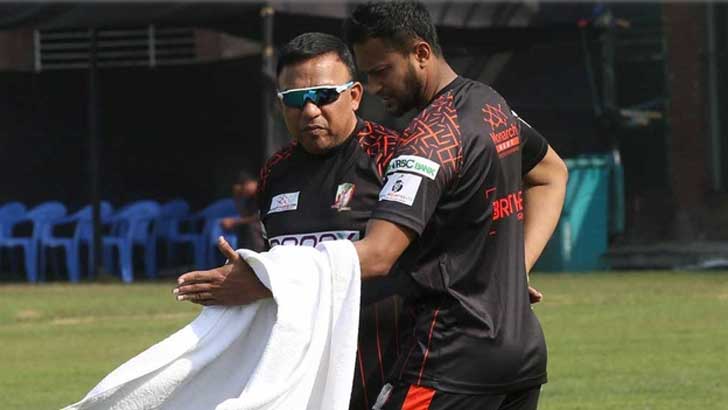 Read more about the article সাকিব অধিনায়ক হলে দলের পরিবেশ বদলে যাবে: সুজন