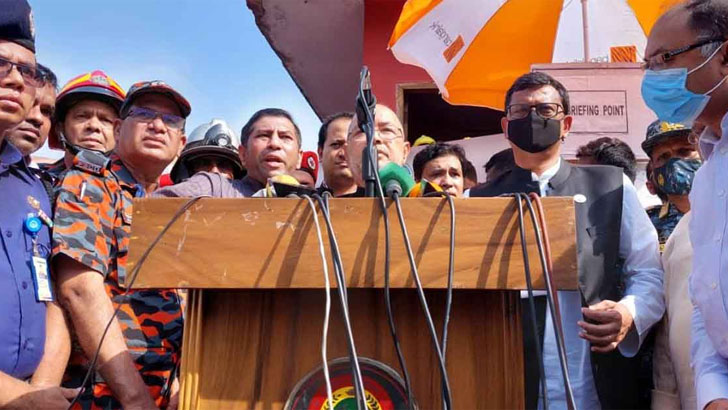 Read more about the article ‘বিস্ফোরণে আহতদের চিকিৎসার সম্পূর্ণ দায়িত্ব নিয়েছে সরকার’