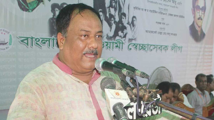 Read more about the article লাইফসাপোর্টে স্বেচ্ছাসেবক লীগ সভাপতি