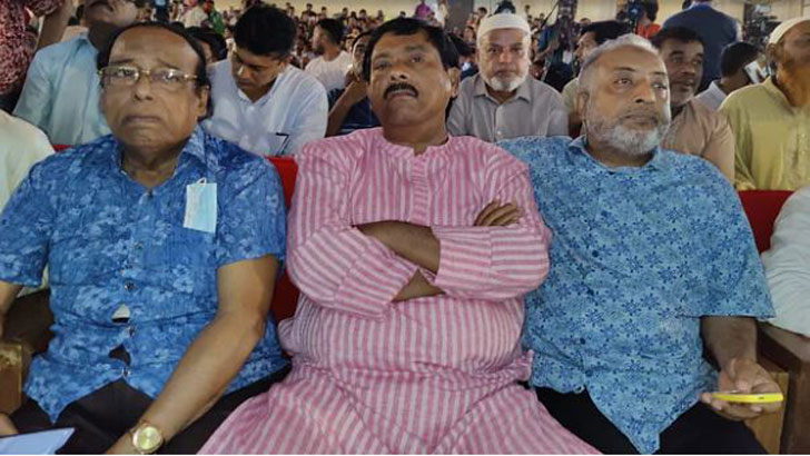 Read more about the article ৩ কারণে হেরে গেলেন সাক্কু
