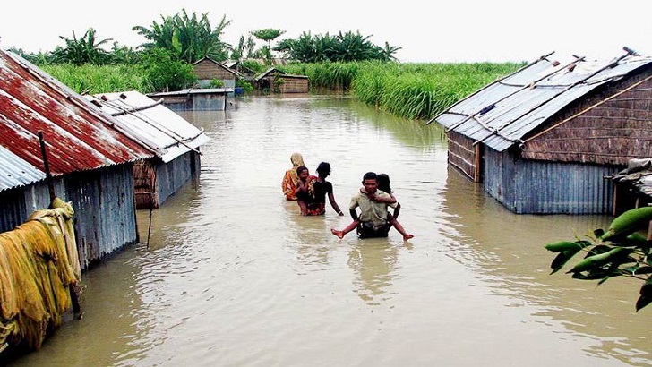 Read more about the article বন্যাদুর্গতদের উদ্ধার ও ত্রাণ সহায়তায় বিআইডব্লিউটিএর ৮ জাহাজ