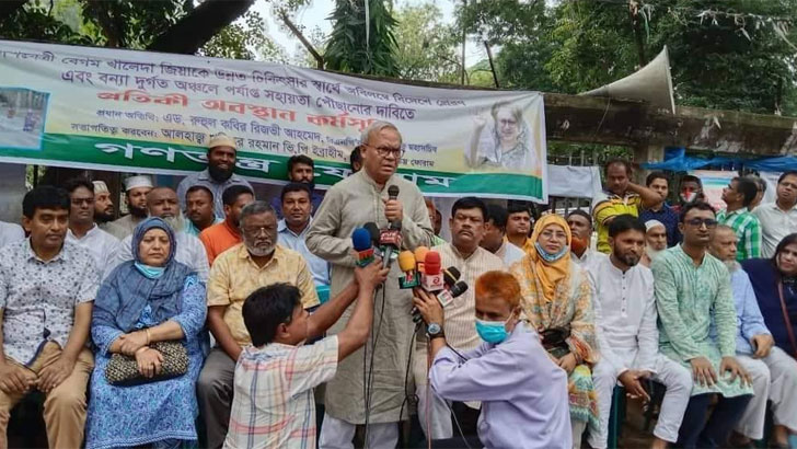 Read more about the article দেশের বন্যা পরিস্থিতির জন্য কে দায়ী জানালেন রিজভী