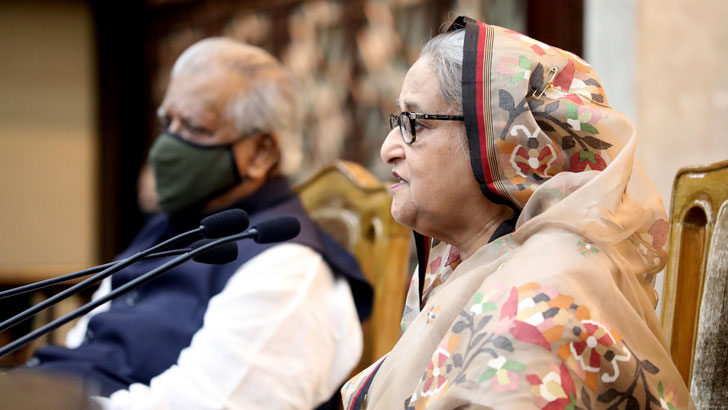 Read more about the article ২০০১-এ কেন ক্ষমতায় যেতে পারেননি, জানালেন শেখ হাসিনা