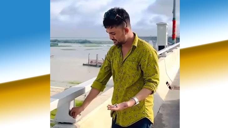 Read more about the article পদ্মা সেতুর নাট-বল্টু খোলা সেই যুবক গ্রেফতার
