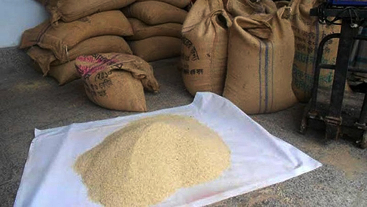 Read more about the article সরকারি গুদামের চাল খোলাবাজারে বিক্রি