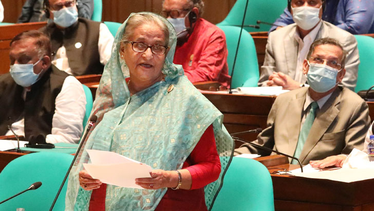 Read more about the article ‘নির্ধারিত সময়ের আগেই পদ্মা সেতুর টাকা উঠে আসবে’