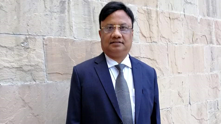 Read more about the article প্রেস ক্লাবের সামনে গায়ে আগুন দেওয়া গাজী আনিস মারা গেছেন