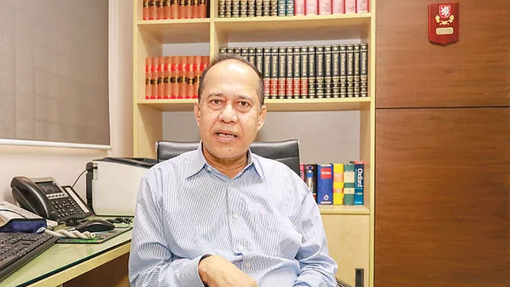 Read more about the article কেউ তলোয়ার নিয়ে দাঁড়ালে আপনাকে রাইফেল নিয়ে দাঁড়াতে হবে: সিইসি