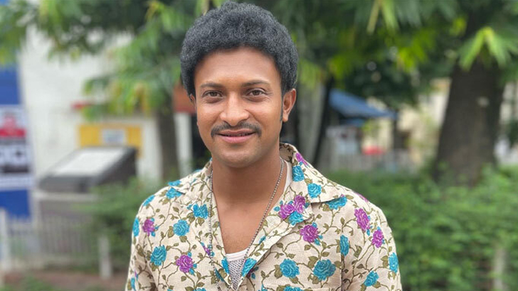 Read more about the article নবাব সাকিব এবার হকার রূপে!