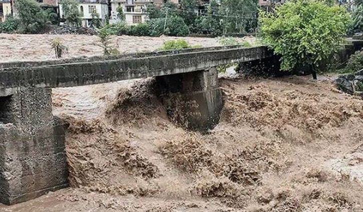 Read more about the article ভারতে বন্যায় ৩৫ জনের মৃত্যু
