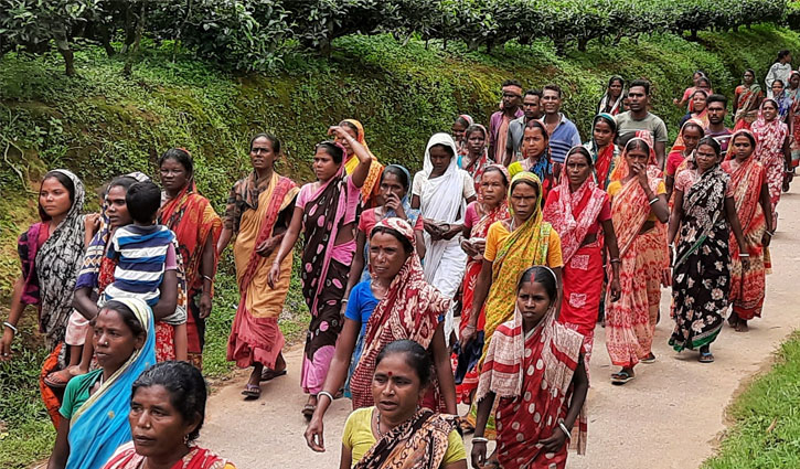 Read more about the article চা শ্রমিকদের ধর্মঘট অব্যাহত