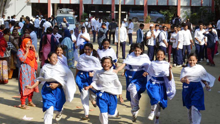 Read more about the article প্রাথমিক-কিন্ডারগার্টেনও ছুটি সপ্তাহে দুই দিন