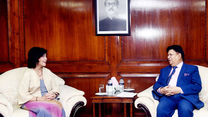 Read more about the article দ্রুত টেকসই প্রত্যাবাসনই রোহিঙ্গা সমস্যার সমাধান: পররাষ্ট্রমন্ত্রী