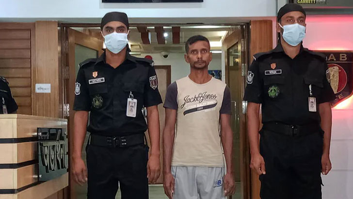Read more about the article স্ত্রীকে হত্যা করে ফাঁসির দণ্ড নিয়ে ১৬ বছর পলাতক, অতঃপর…