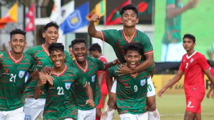 Read more about the article মালদ্বীপকে উড়িয়ে সবার আগে সেমিতে বাংলাদেশ