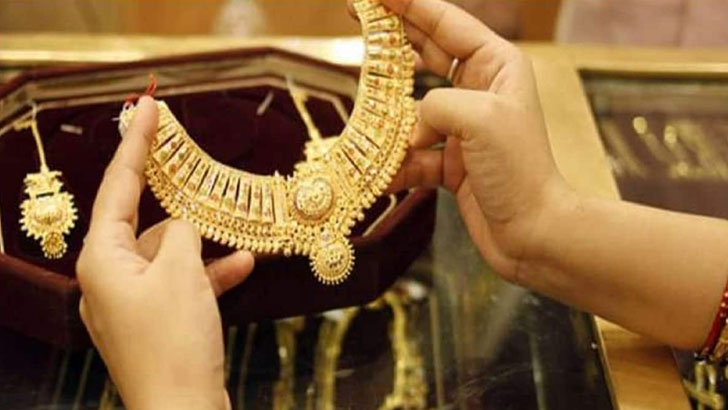 Read more about the article স্বর্ণের দাম বেড়ে আবারো রেকর্ড