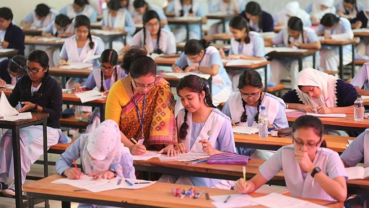 Read more about the article বৃহস্পতিবার শুরু হচ্ছে এসএসসি ও সমমান পরীক্ষা