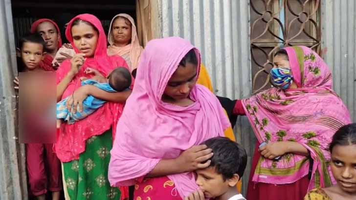 Read more about the article বাবার পর বজ্রপাতে মারা গেলেন মা, ৪ এতিম শিশুর দায়িত্ব নেবে কে