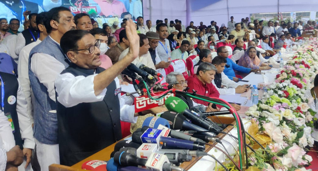 Read more about the article বিএনপির বিরুদ্ধে আসল খেলা হবে ডিসেম্বরে : ওবায়দুল কাদের