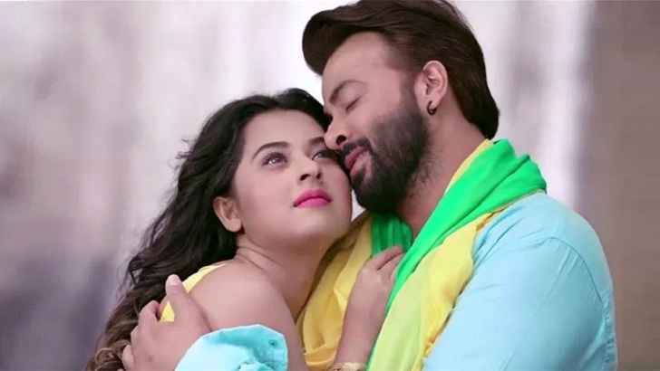 Read more about the article যেভাবে শাকিবের সঙ্গে প্রেমের সূচনা, জানালেন বুবলী
