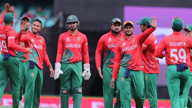 Read more about the article টস জিতে ব্যাটিংয়ে বাংলাদেশ