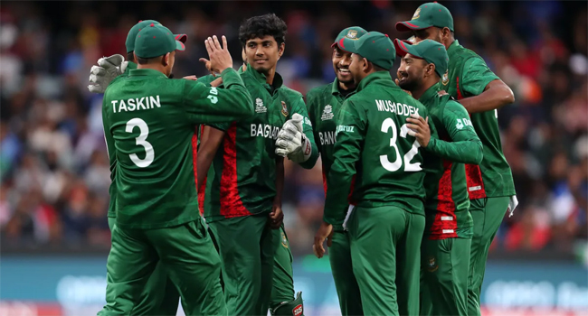 Read more about the article পাওয়ার প্লেতে কেমন করলো বাংলাদেশ!