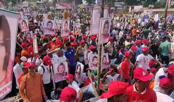 Read more about the article কানায় কানায় পূর্ণ ফরিদপুরে বিএনপির সমাবেশ স্থল