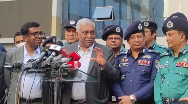 Read more about the article কোনোভাবেই রাজপথে সমাবেশ করতে দেয়া হবে না : স্বরাষ্ট্রমন্ত্রী
