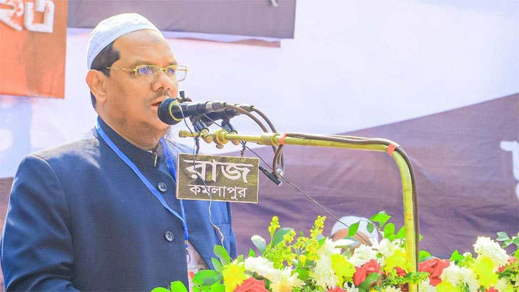 Read more about the article দেশের নির্বাচনি ব্যবস্থা ঢেলে সাজাতে হবে: চরমোনাই পীর