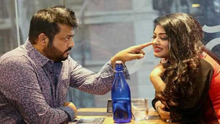 Read more about the article সব কিছু কেমন যেন এদিক-সেদিক মনে হচ্ছে: মৌসুমী