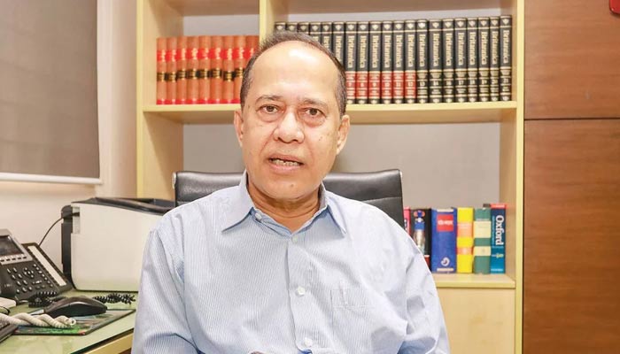 Read more about the article মিডিয়া ব্ল্যাকআউট হলে রাষ্ট্র বিনষ্ট হবে: সিইসি