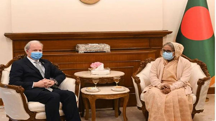 Read more about the article সংকট মোকাবিলায় বাংলাদেশের মতো উন্নয়নশীল দেশগুলোকে সহায়তার আহ্বান প্রধানমন্ত্রীর