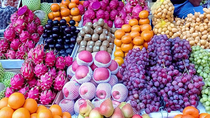 Read more about the article রমজানে বিদেশি ফল আমদানি বন্ধের সুপারিশ