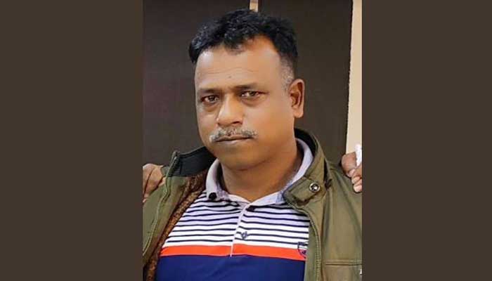Read more about the article বাঞ্ছারামপুরে বাড়ি থেকে তুলে নিয়ে আ. লীগ নেতাকে কুপিয়ে হত্যা