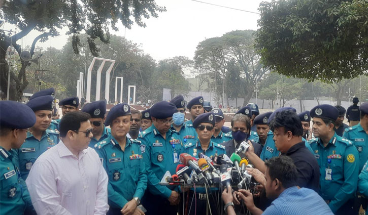 Read more about the article একুশে ফেব্রুয়ারি ঘিরে জঙ্গি হামলার হুমকি নেই: ডিএমপি কমিশনার