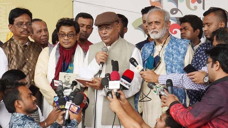 Read more about the article ‘কোনো ইস্যু নাই, এখন পাঠ্যপুস্তক নিয়ে লেগেছে বিএনপি’