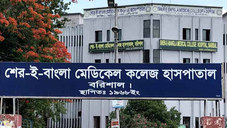 Read more about the article তেলের অভাবে চলে না সরকারি অ্যাম্বুলেন্স!