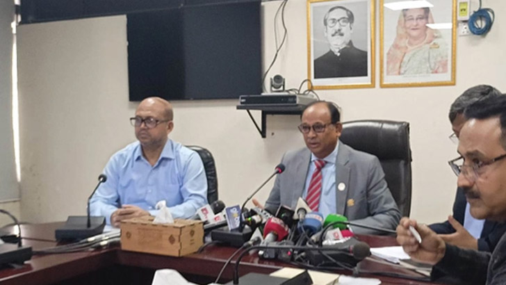 Read more about the article ঈদে চলবে ৯ জোড়া বিশেষ ট্রেন: রেলমন্ত্রী