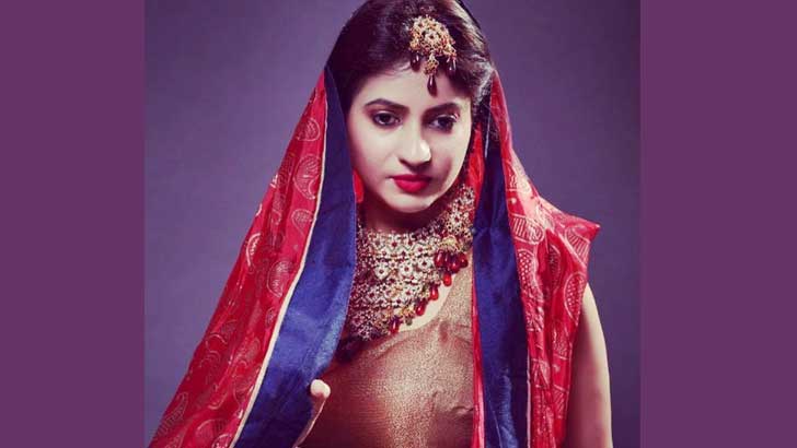 Read more about the article খদ্দের সেজে টোপ, হোটেল থেকে অভিনেত্রী গ্রেফতার