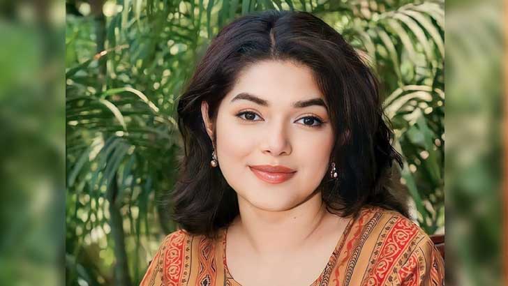 Read more about the article ‘চিফ হিট অফিসার’ বুশরা করোনায় আক্রান্ত