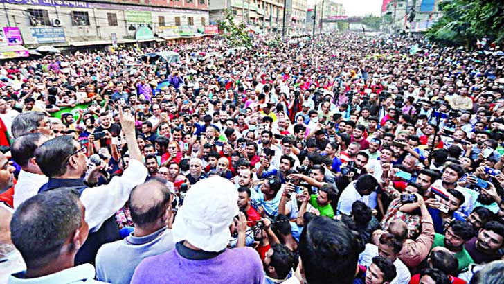 Read more about the article একই শর্তে আ.লীগকেও সমাবেশের অনুমতি পুলিশের
