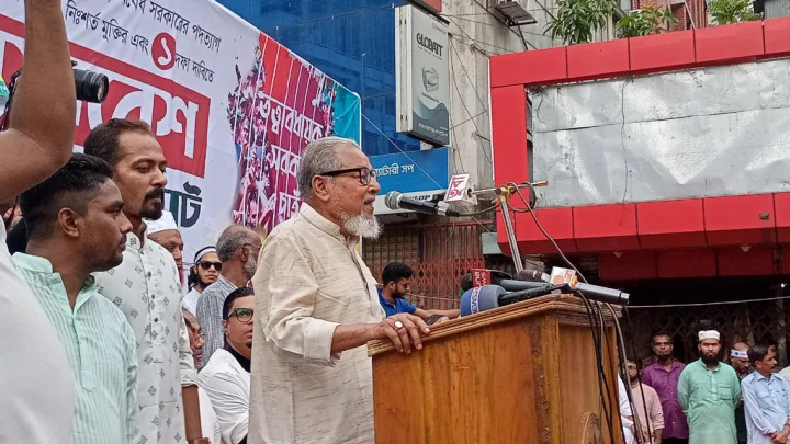 Read more about the article ভিসা নীতির কারণে ঘরে ঘরে কান্না: নজরুল ইসলাম