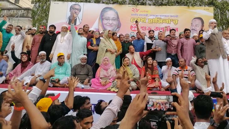 Read more about the article মুন্সীগঞ্জে আওয়ামী লীগের দুই গ্রুপের সংঘর্ষে আহত অর্ধ শতাধিক