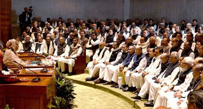 Read more about the article আজ সন্ধ্যায় নতুন মন্ত্রিসভার শপথ