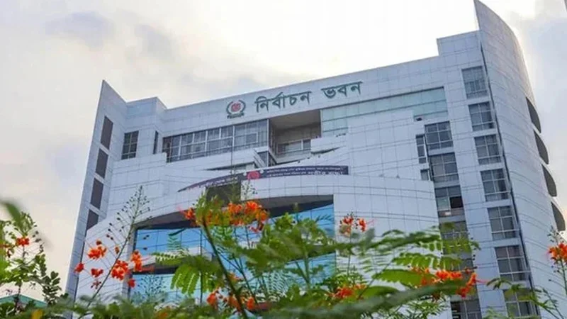 Read more about the article মৃত ২৩ লাখ নাম বাদ, দেশে নতুন ভোটার ৬৩ লাখ