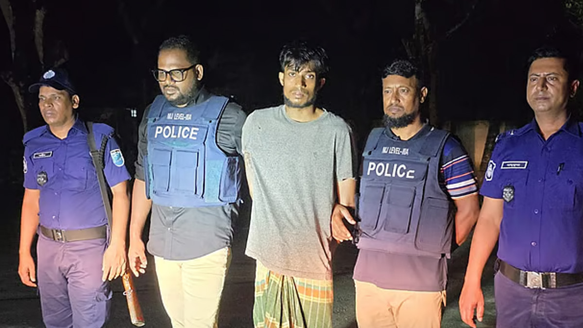 Read more about the article রাইড শেয়ারিং যাত্রীকে ধর্ষণ, আদালতে স্বীকারোক্তি